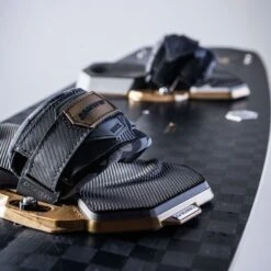 Crazyfly Elite IV - Freeride / Freestyle Kiteboard Discounts Apply ! -Windglide Surfing Shop 900 crazyfly 2024 elite iv 5