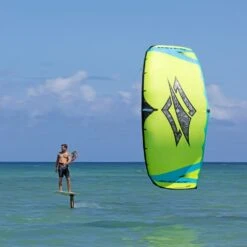S27 Naish Boxer Single Strut Freeride/Foiling Kite - 50% Off Discounts Apply ! -Windglide Surfing Shop naish s27 boxer single strut kite size bar 4