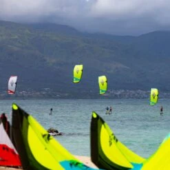 S27 Naish Boxer Single Strut Freeride/Foiling Kite - 50% Off Discounts Apply ! -Windglide Surfing Shop naish s27 boxer single strut kite size bar 6